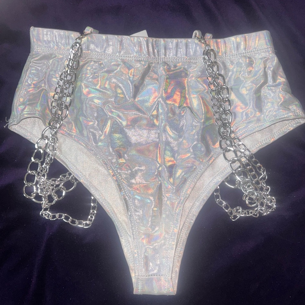 Iheartraves Chain Bottoms